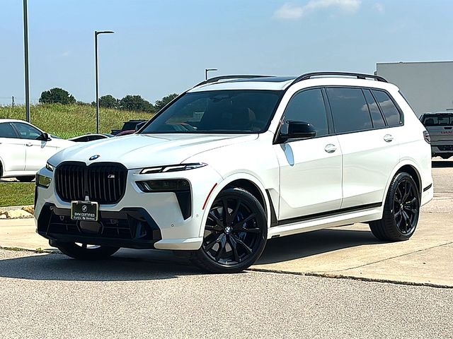 2025 BMW X7 M60i