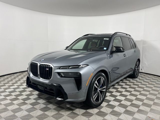 2025 BMW X7 M60i