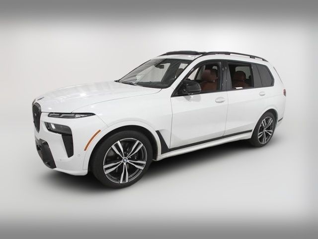 2025 BMW X7 M60i
