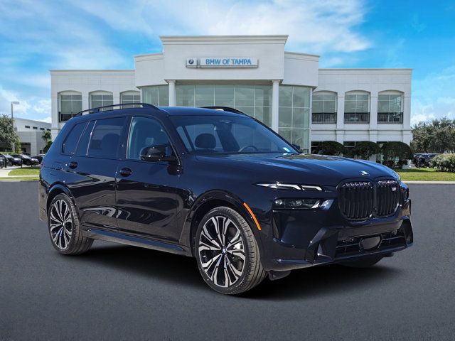 2025 BMW X7 M60i