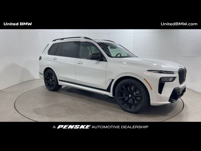 2025 BMW X7 M60i