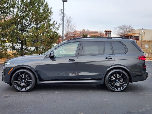 2025 BMW X7 M60i