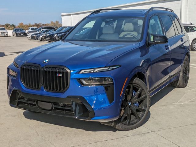 2025 BMW X7 M60i