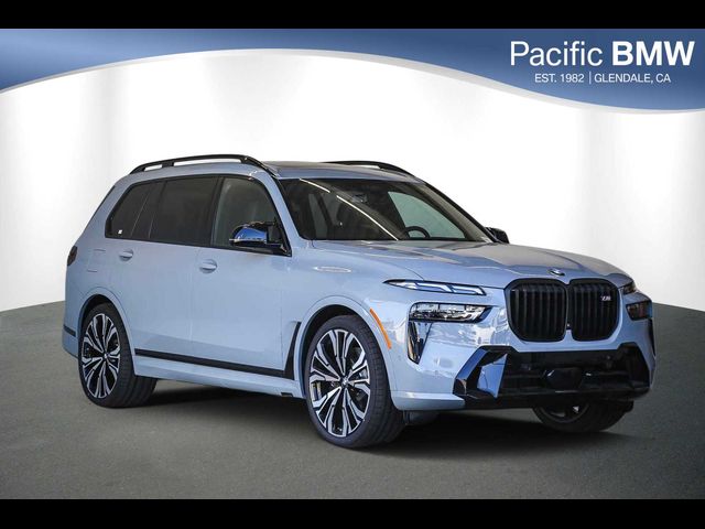 2025 BMW X7 M60i