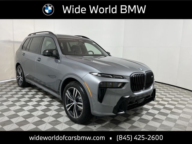 2025 BMW X7 M60i