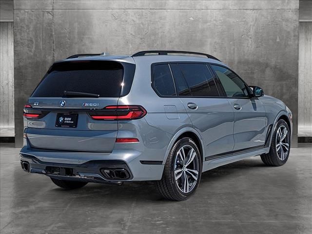 2025 BMW X7 M60i