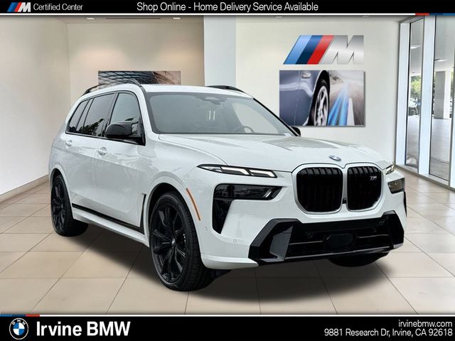 2025 BMW X7 M60i