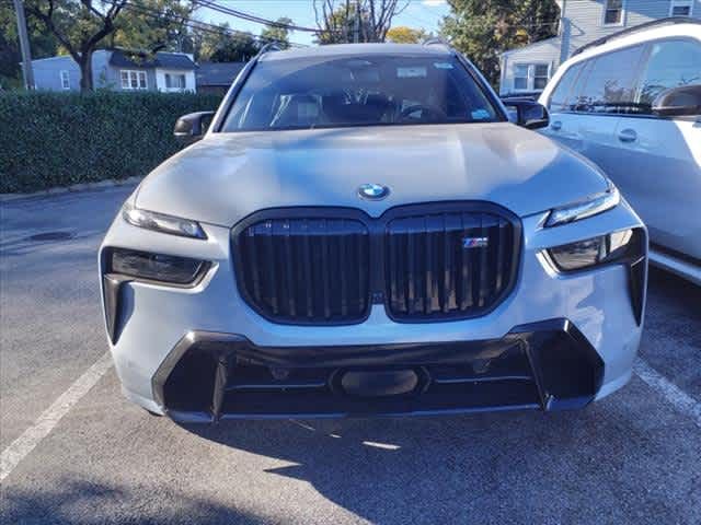 2025 BMW X7 M60i