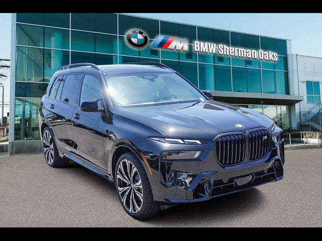 2025 BMW X7 M60i