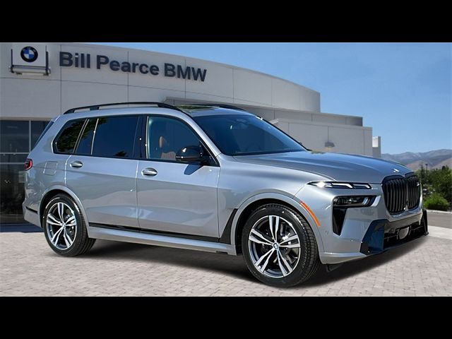 2025 BMW X7 M60i