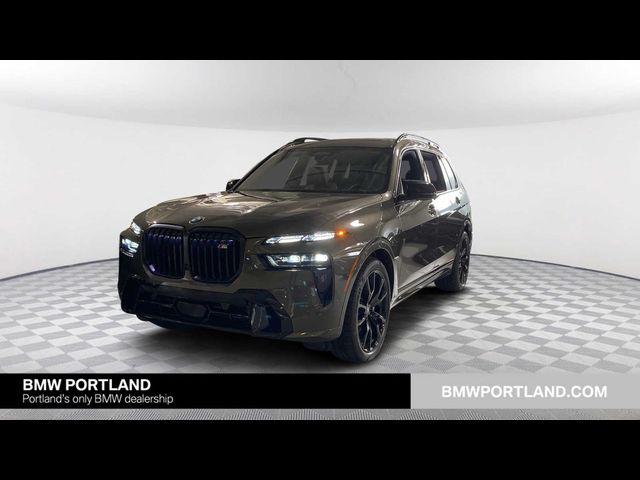 2025 BMW X7 M60i