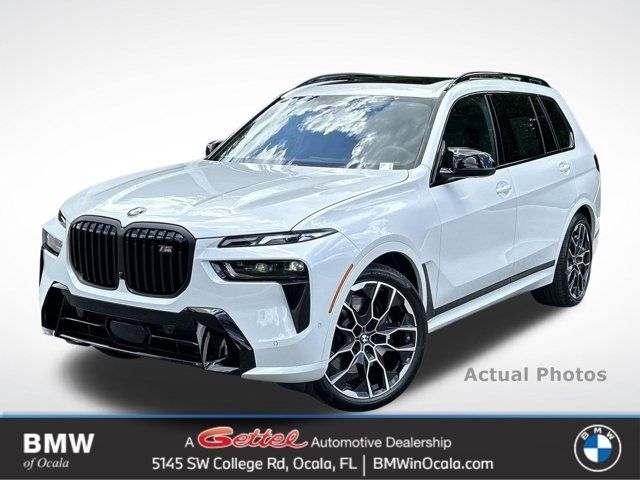 2025 BMW X7 M60i