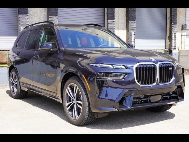 2025 BMW X7 M60i