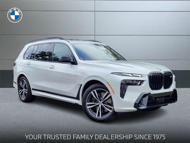 2025 BMW X7 M60i