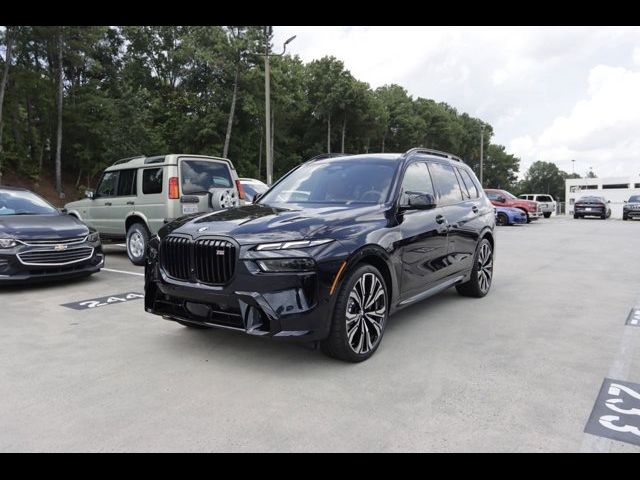 2025 BMW X7 M60i