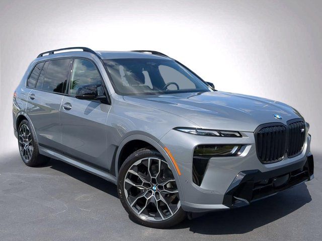 2025 BMW X7 M60i