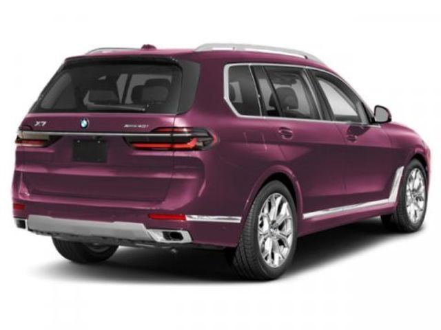 2025 BMW X7 M60i