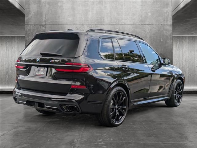 2025 BMW X7 M60i