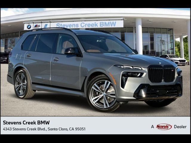 2025 BMW X7 M60i