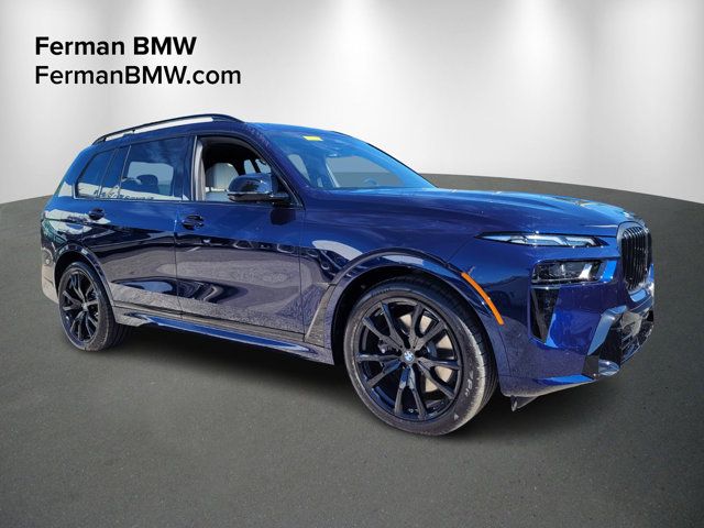 2025 BMW X7 M60i