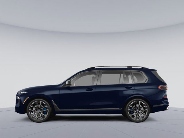 2025 BMW X7 M60i