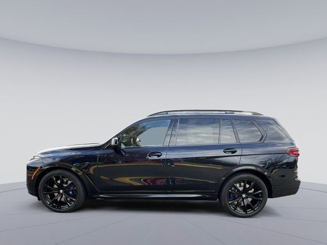 2025 BMW X7 M60i