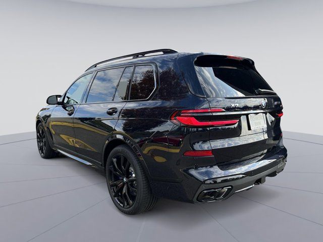 2025 BMW X7 M60i