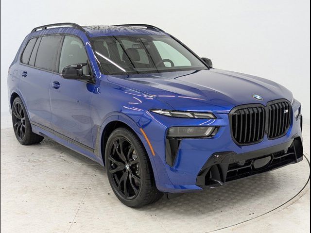 2025 BMW X7 M60i