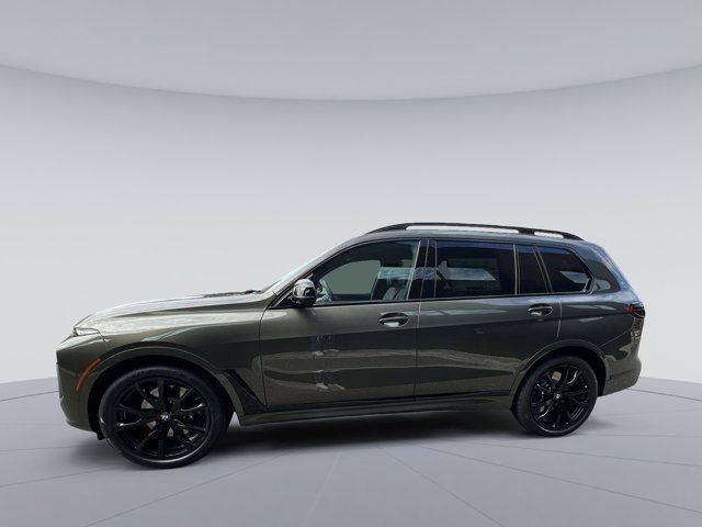 2025 BMW X7 M60i