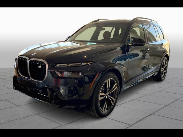 2025 BMW X7 M60i