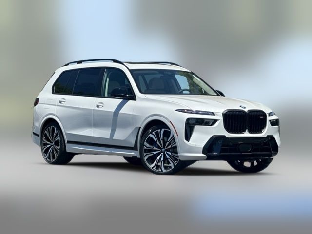 2025 BMW X7 M60i