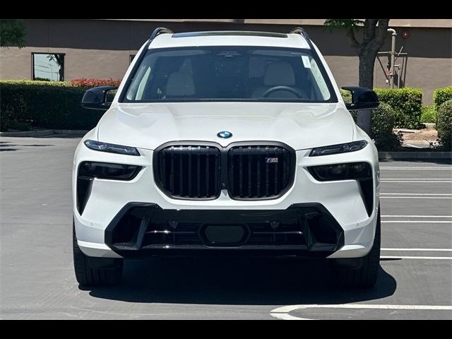 2025 BMW X7 M60i