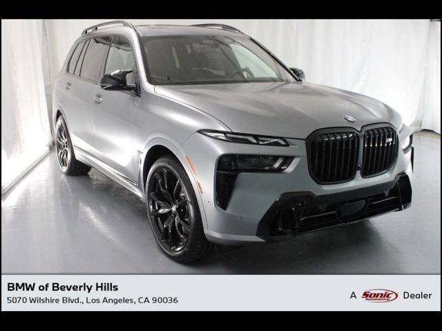 2025 BMW X7 M60i