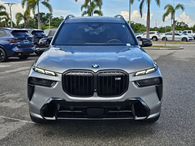 2025 BMW X7 M60i