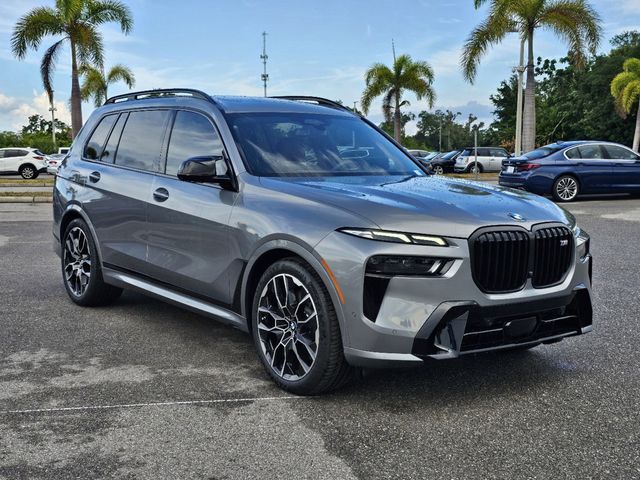 2025 BMW X7 M60i