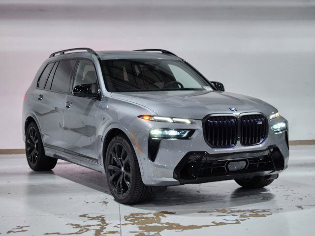 2025 BMW X7 M60i