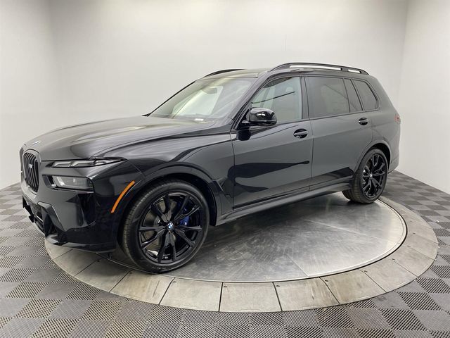 2025 BMW X7 M60i