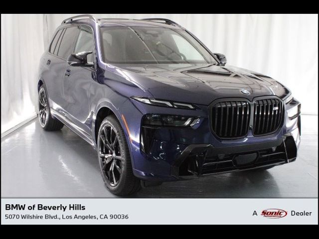 2025 BMW X7 M60i