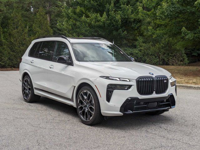 2025 BMW X7 M60i