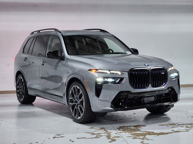 2025 BMW X7 M60i