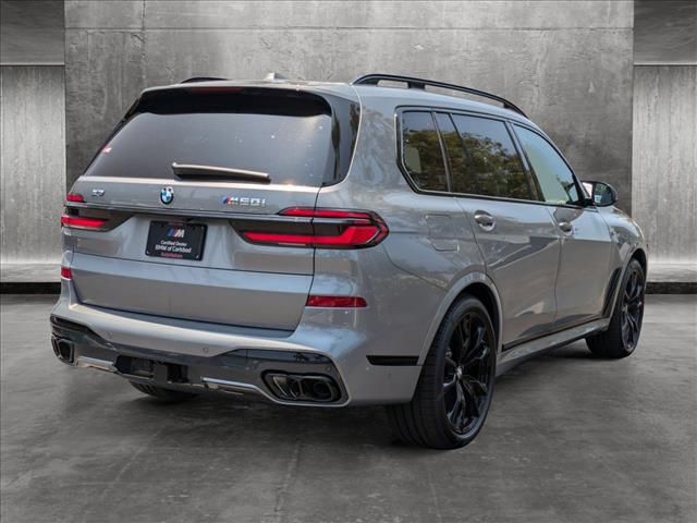 2025 BMW X7 M60i