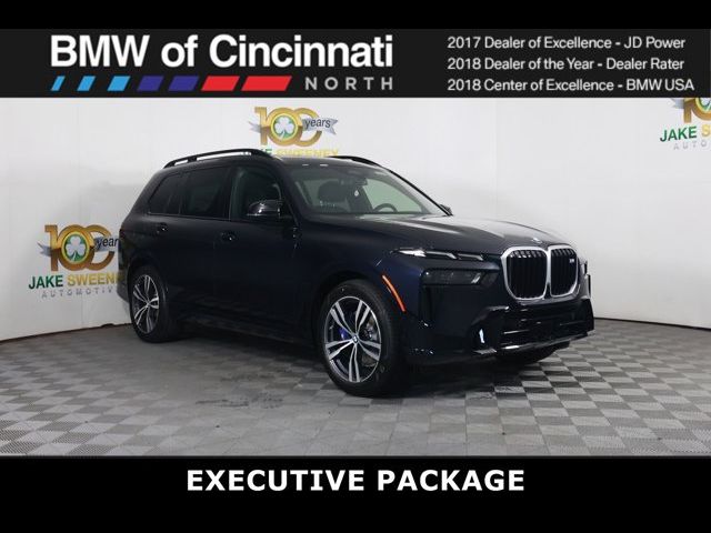 2025 BMW X7 M60i