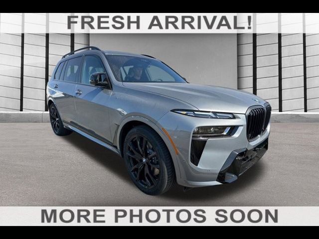 2025 BMW X7 M60i