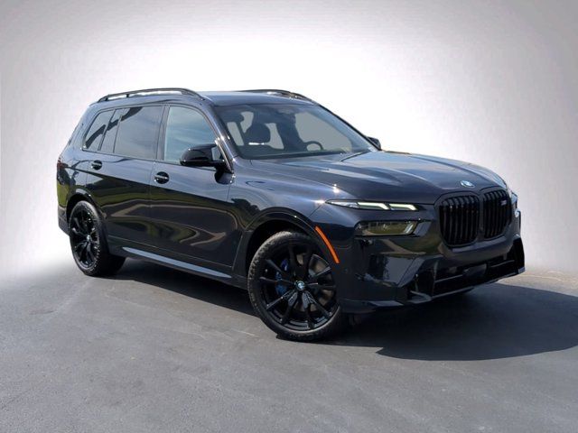 2025 BMW X7 M60i