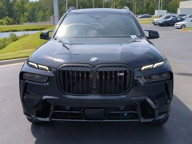 2025 BMW X7 M60i