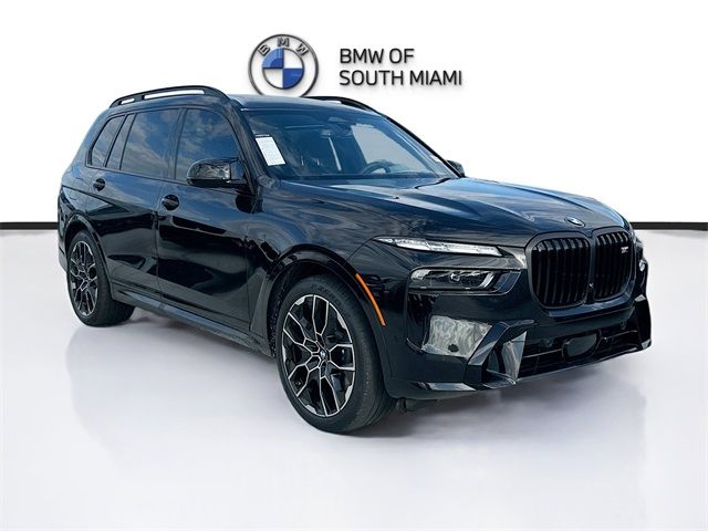 2025 BMW X7 M60i