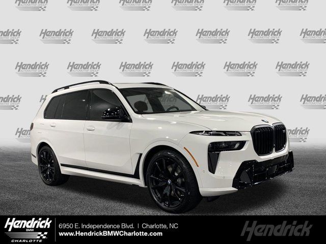 2025 BMW X7 M60i