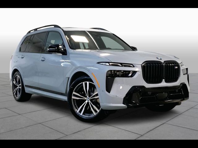 2025 BMW X7 M60i