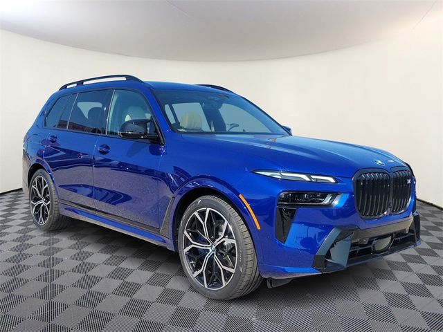 2025 BMW X7 M60i