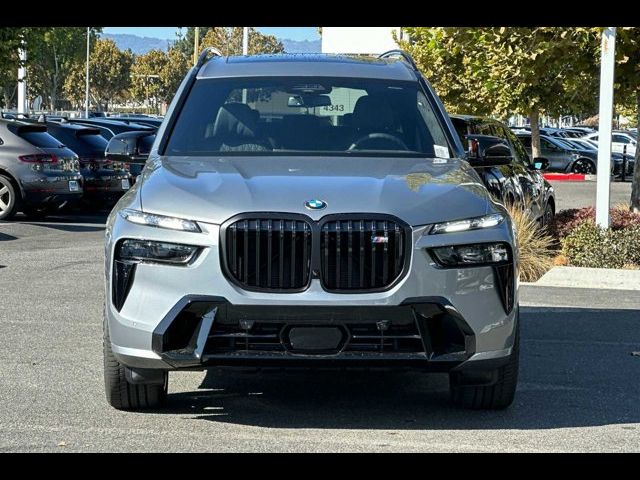 2025 BMW X7 M60i